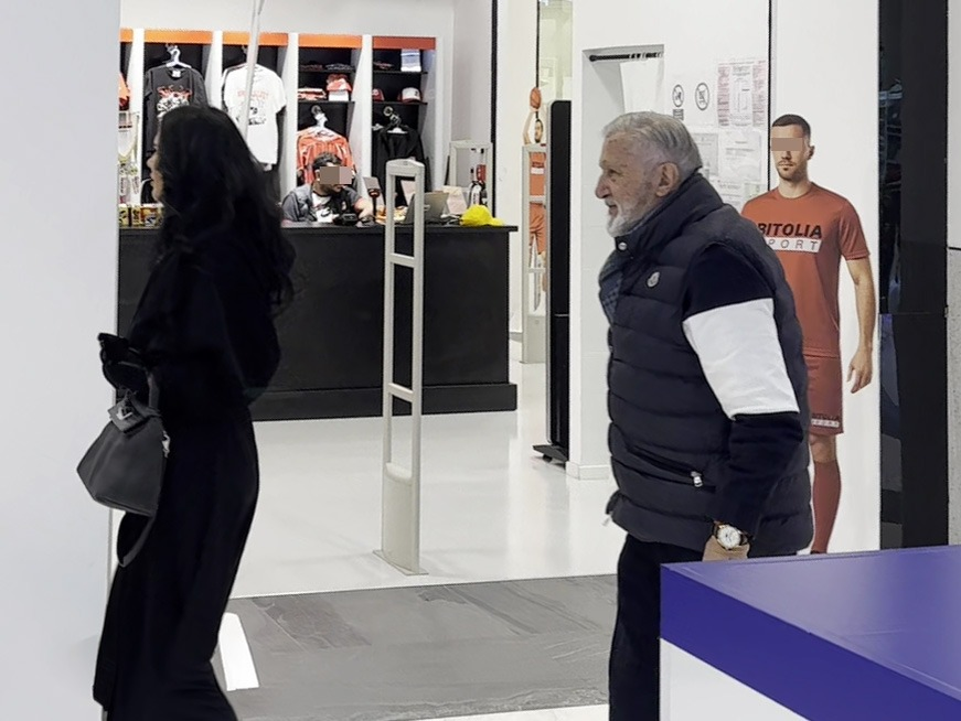 Ilie Năstase a rezistat cât a rezistat, apoi s-a “evaporat”. Evadare ca-n filme de lângă soție!
