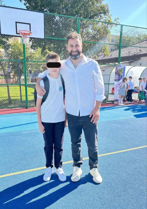 Cum arată copiii lui Cornel Luchian de la Insula Iubirii. Gestul pe care l-a făcut în prima lor zi de școală