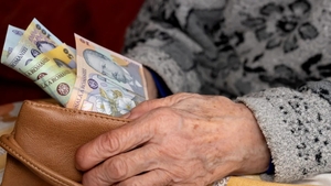 Pensie parțială 2026. Cum se calculează, de fapt, și când poți să ieși