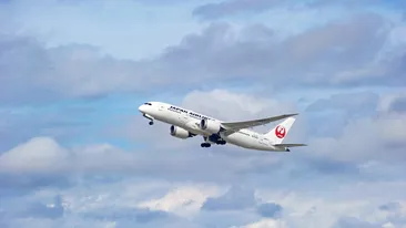 Un Boeing 737 a căzut în gol 7.000 de metri. Pasagerii au transmis mesaje de ADIO