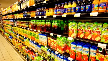 Băutura care îți rărește părul. Ce să scoți din dietă pentru a nu ajunge la suplimente