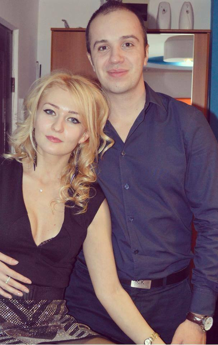 ”Amanta” lui Tuncay s-a schimbat după divorţul medicului turc. Are tabieturi de femeie măritată!