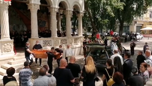Imagini cutremurătoare! Costin Mărculescu este scos din capelă!