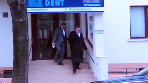 In drum spre birou, milionarul Dan Adamescu s-a oprit la dentist!
