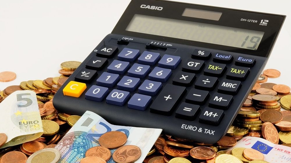 CURS BNR 8 OCTOMBRIE 2018. Cât costă 1 EURO după Referendum