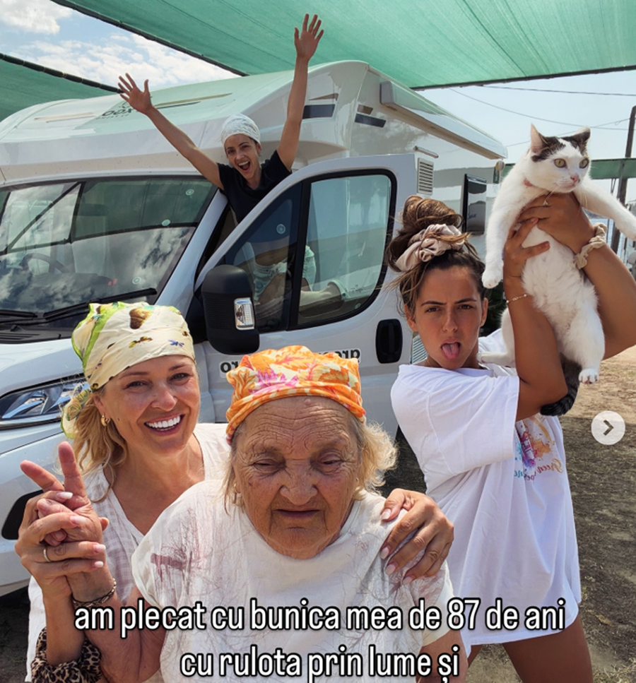 Ada Dumitru și bunica în vacanță cu rulota