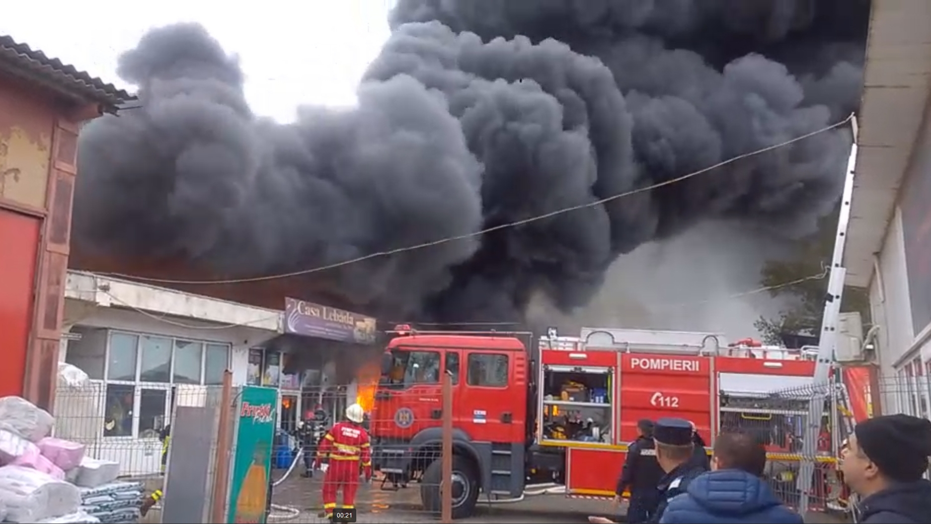 Incendiu violent în Vaslui! S-a activat Planul Roşu de intervenţie