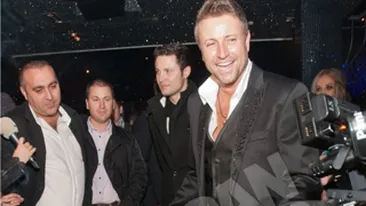 Ce va recomanda Catalin Botezatu de Revelion: Sa nu fiti vulgare ca femei, nu va luati rochii scurte sau cizme lungi