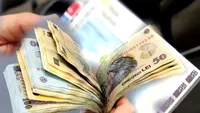 1500 de lei intră pe carduri de la Guvernul României, începând din octombrie. Profesorii vor fi recompensați