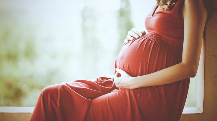 „Am născut din picioare! Leşinam de durere!” O tânără a adus pe lume un copil în toaleta Institutului Mamei şi Copilului din cauza indiferenţei medicilor