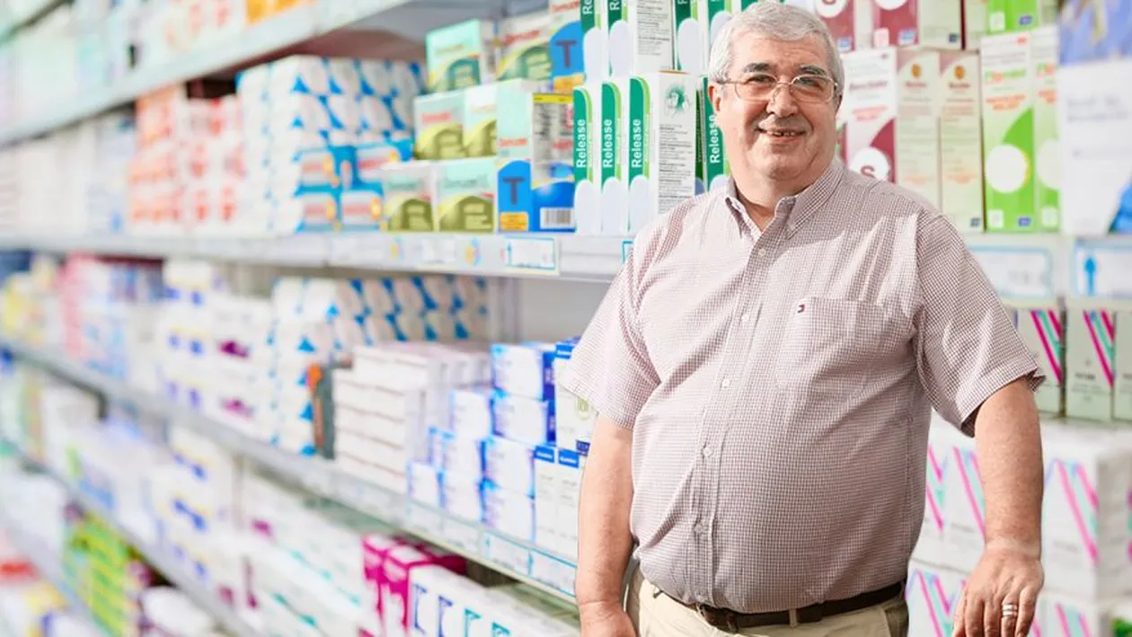 ”Împăratul medicamentelor” și-a vândut afacerea pentru 160 mil. €  și a părăsit România!