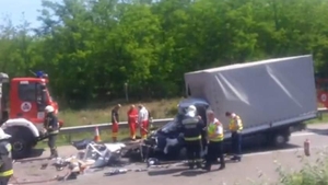 Un nou accident mortal pe o autostradă din Ungaria! Un român a murit după ce a fost lovit de un TIR