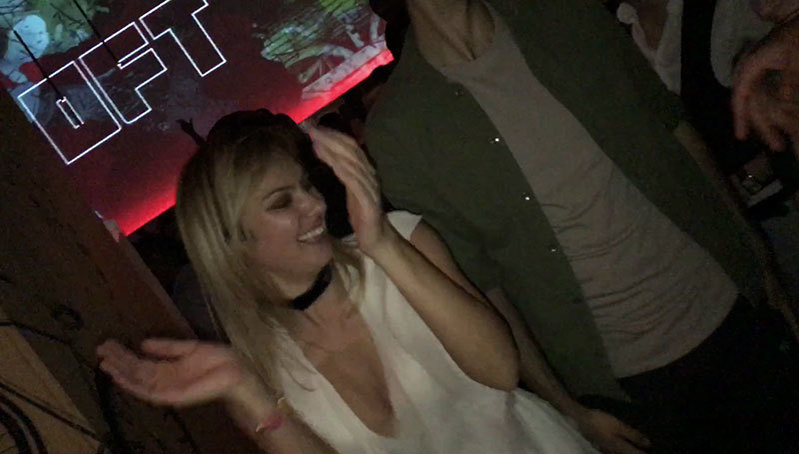Roxana se simte perfect cu ocazia împlinirii a 32 de ani
