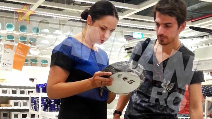 Andreea Marin a ramas cu inima franta in aeroport dupa plecarea iubitului turc! Vezi cat de patimasa a fost despartirea!