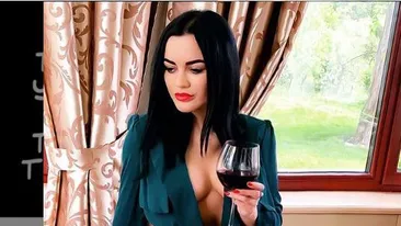 Fanii, în delir! Cum a apărut Carmen de la Sălciua pe stradă: ”Ce sâni nebunatici ai!”