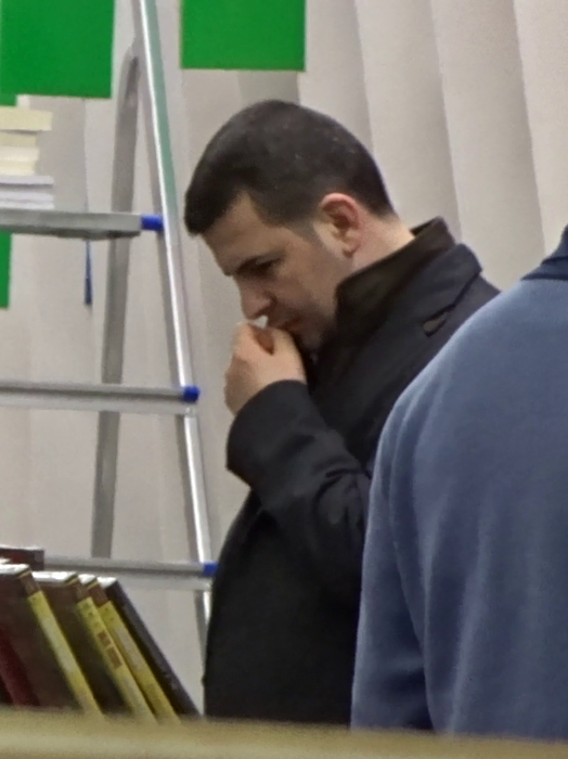 Ministrul Mediului şi-a găsit un bun refugiu într-o librărie din mall-ul din Băneasa