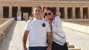 Cum a reacționat soția lui Vali Vijelie, după ce a auzit pentru prima dată piesa ”Să iubești două femei”: ”Ce ai făcut, mă, ți-ai făcut melodie?”
