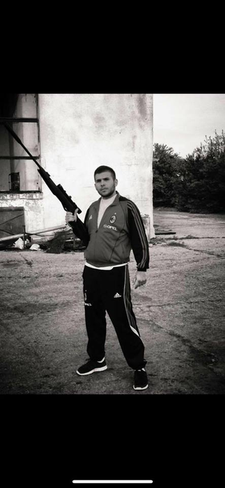 Unul dintre membrii clanului Dacian, pregătit de ”acțiune”