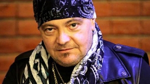 Fostul solist al trupei ”Compact” şi-a revenit MIRACULOS. Cum arată Leo Iorga după ce a învins cancerul