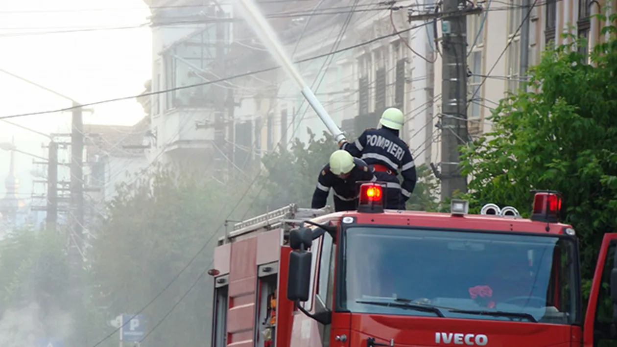 Tragedie în Capitală! O femeie a murit într-un incendiu produs în zona parcului Cişmigiu