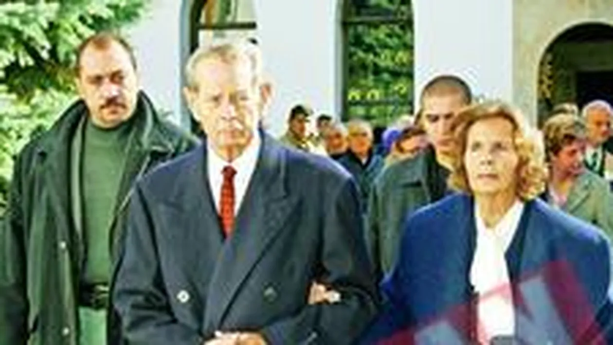 Regele Mihai si-a serbat onomastica la Manastirea Tismana