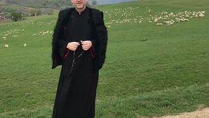 CRISTIAN POMOHACI şochează din nou! Ce declaraţie a făcut preotul:“Sunt mai lacom şi mai rău decât…”