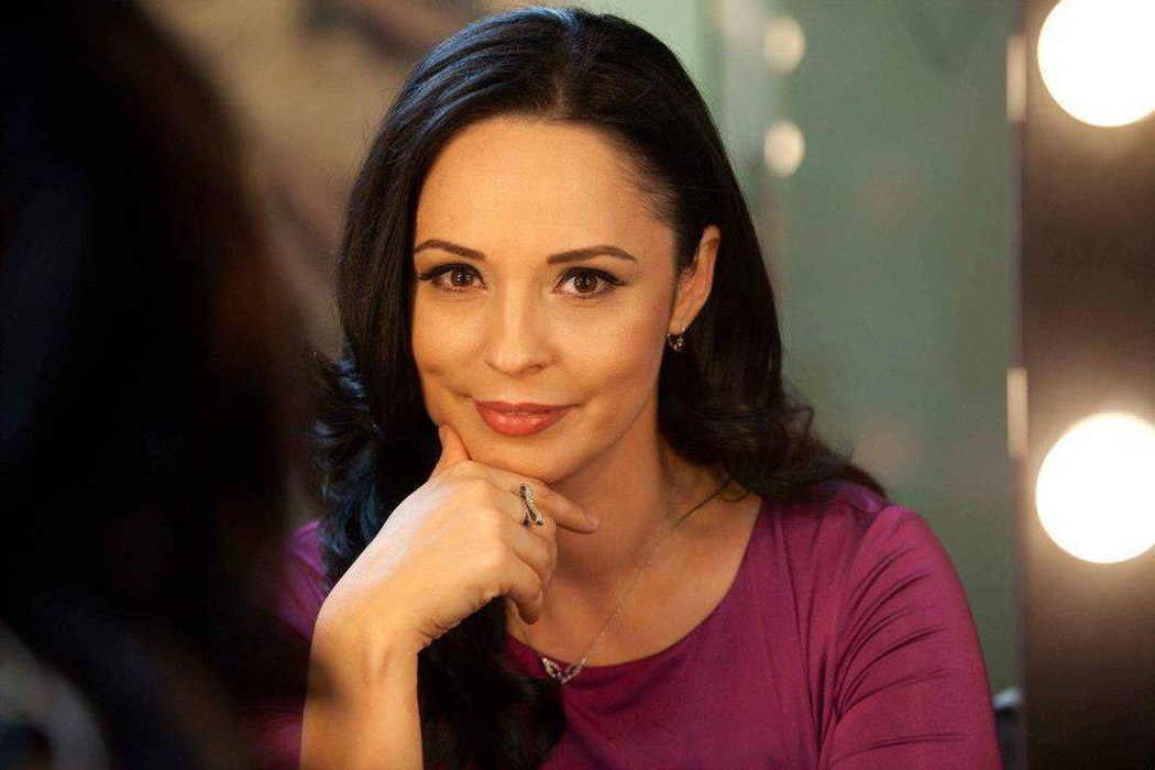Andreea Marin a divorţat de Tuncay acum aproape trei luni, dar nu va rămâne prea mult o femeie singură, este de părere Carmen Harra.