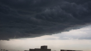 Alertă ANM în București! Cod portocaliu de ploi și vijelii