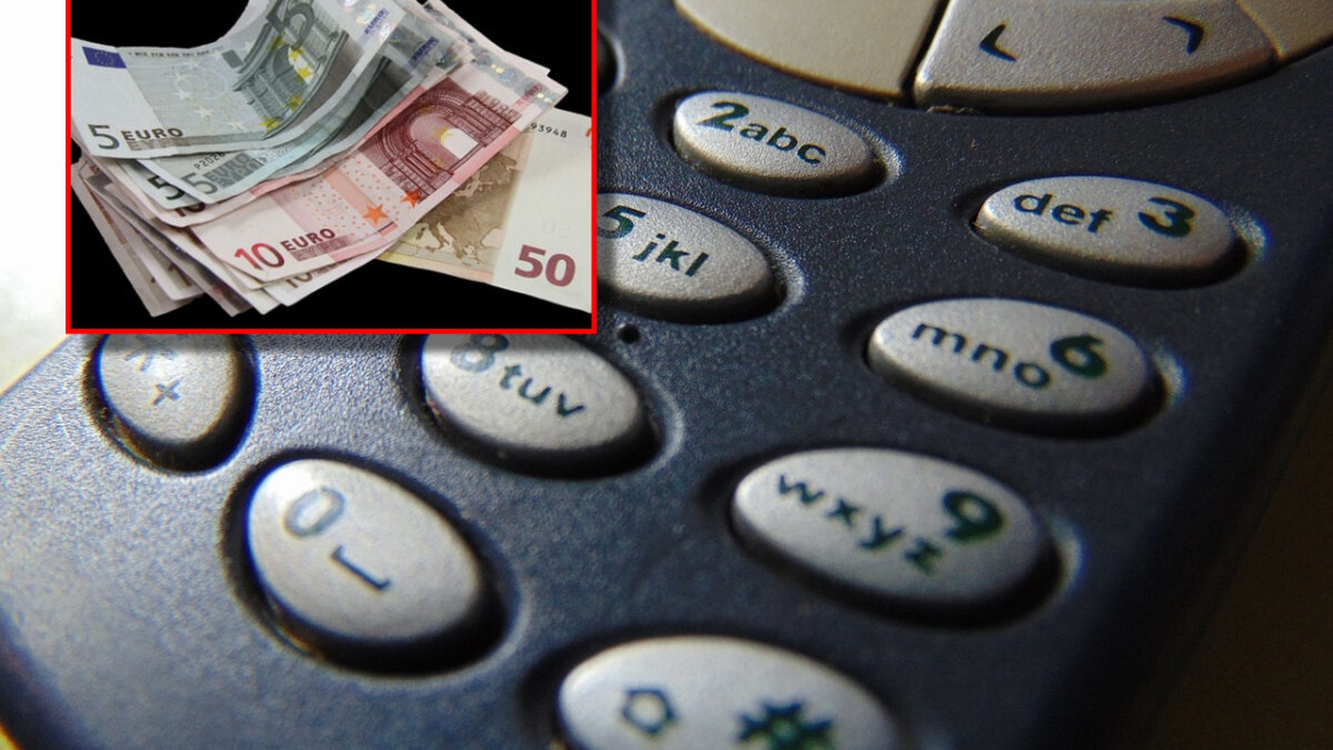 Nokia 3310 se vinde cu 18.000 de euro! Dacă ai telefonul vechi în casă te îmbogăţeşti