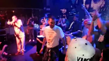 Prima aparitie a lui Sisu dupa eliberare a fost… direct pe scena! Cand﻿ a inceput sa cante, mi s-a facut pielea de gaina