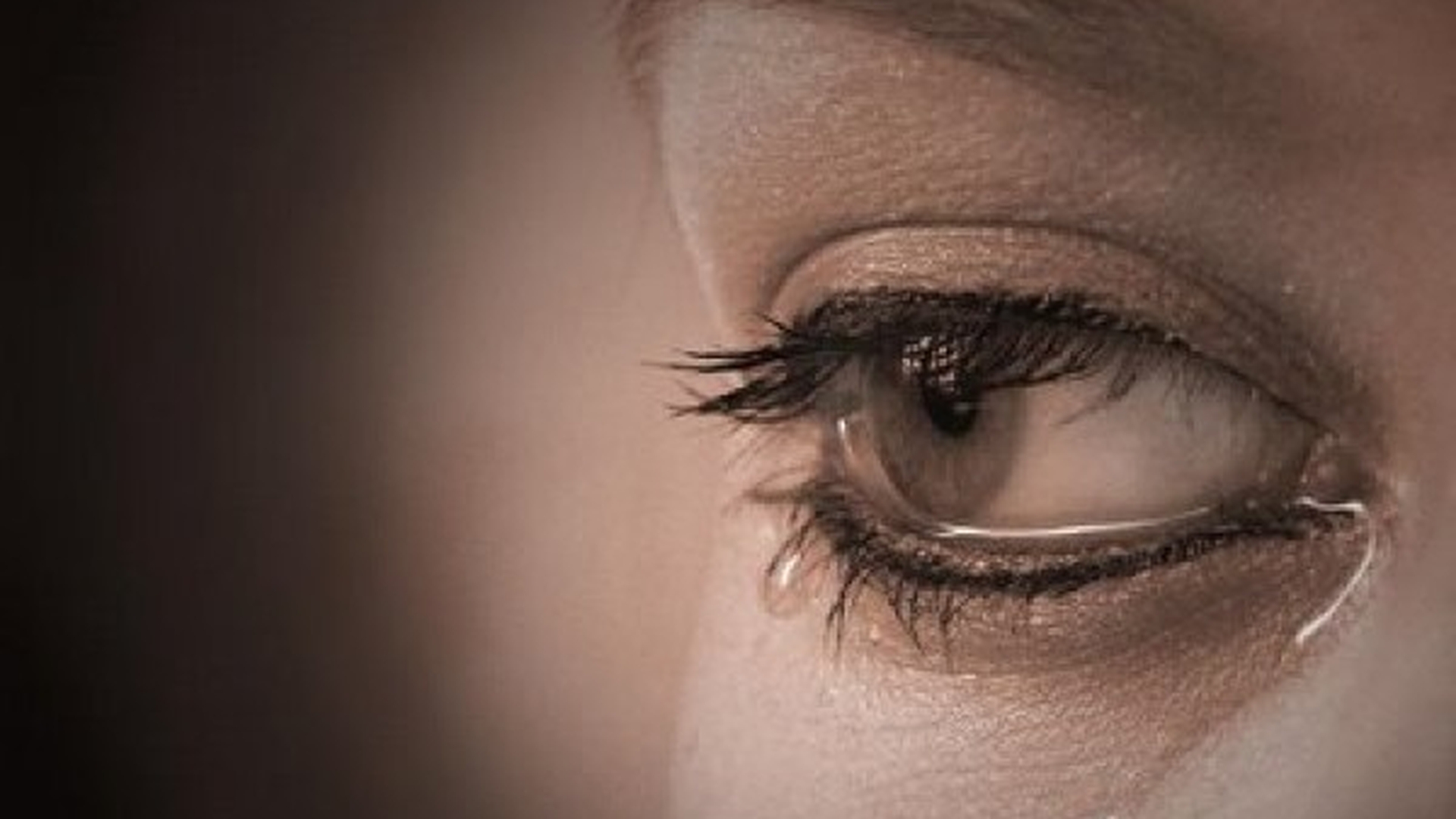 După ce a ajuns acasă, o cunoscută cântăreaţă din România a trăit un şoc. "Era moartă de două zile!"