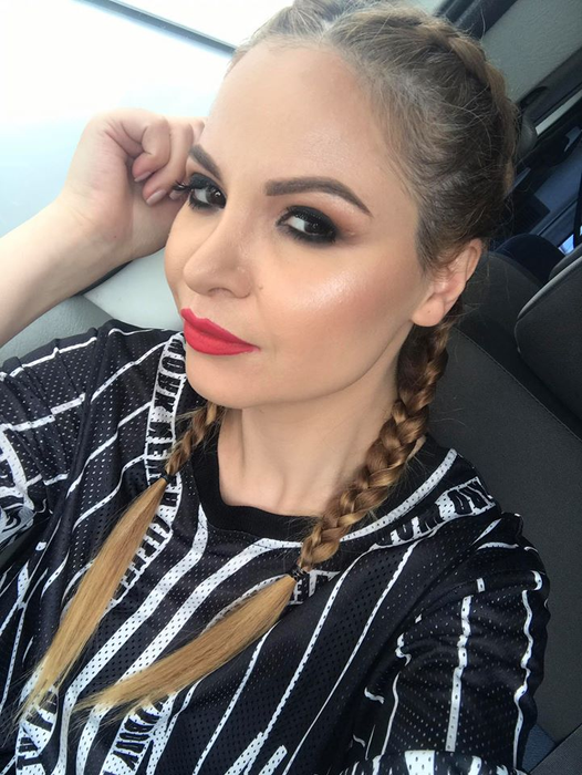 Alessia ar trece prin clipe mai puțin plăcute