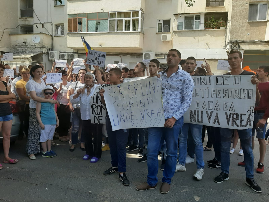 Proteste în Craiova, pentru fetița din Baia de Aramă: „Sorina noi vom lupta, traficanţii nu te ia”