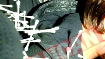 Atacat cu betisoare pentru urechi