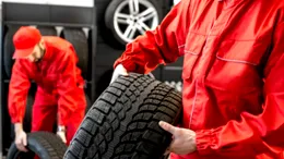 Cât costă anvelopele de vară în 2026. All season premium vs. cauciucuri ieftine de sezon, care e alegerea potrivită?