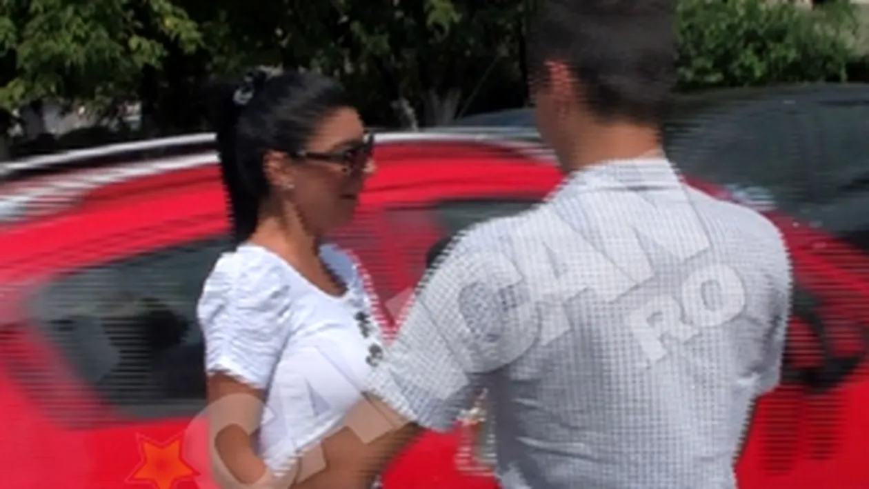 Andreea Tonciu, la un pas de drama! A fost lovita de o masina in timp ce vorbea cu un reporter CANCAN TV!