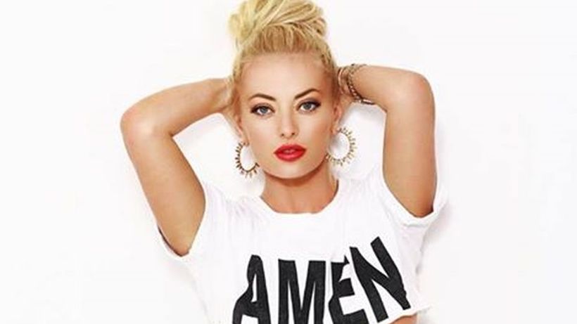 13 octombrie – Ziua fără sutien! Ce vedete de la noi au renunţat la lenjeria intimă