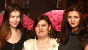 MONICA GABOR şi-a deschis sufletul de Ziua Femeii! Ce a povestit despre relaţia cu mama ei