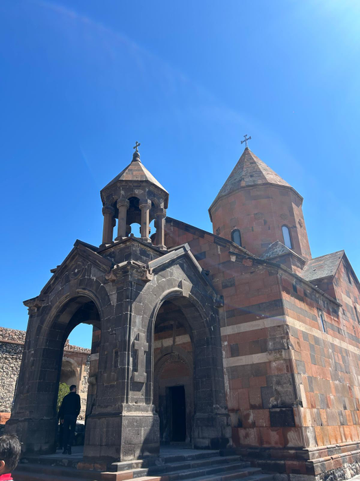 Check in | Vizita mea la Mănăstirea din Khor Virap din Armenia. Am văzut temnița lui Grigorie Iluminatorul, unde a fost închis 13 ani