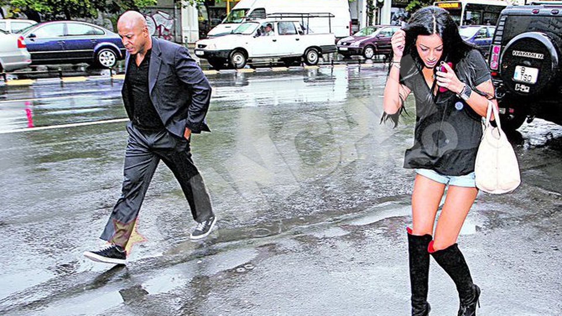 Milionara lui Pepe are fite de Hollywood! A mers la negocieri insotita de un bodyguard fioros