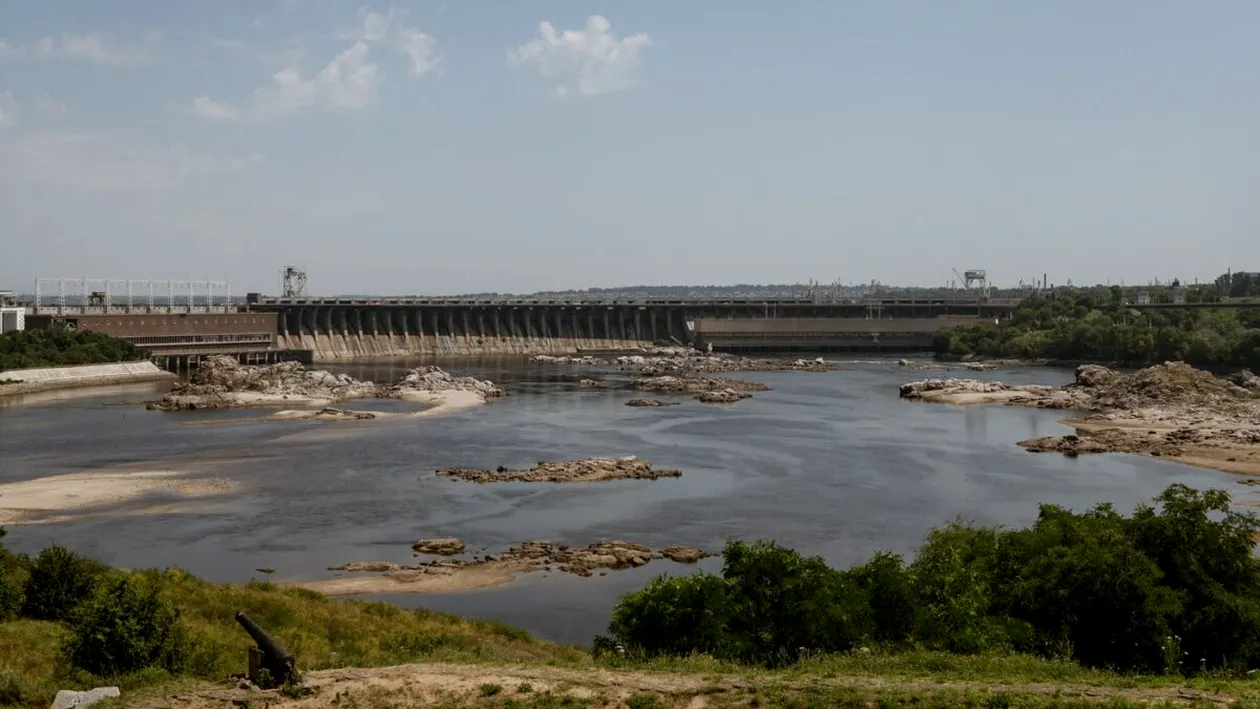 Apariție uluitoare la barajul Nova Kakhovka din Ucraina, bombardat în 2023 de Rusia. Specialiștii sunt încântați, dar și îngroziți