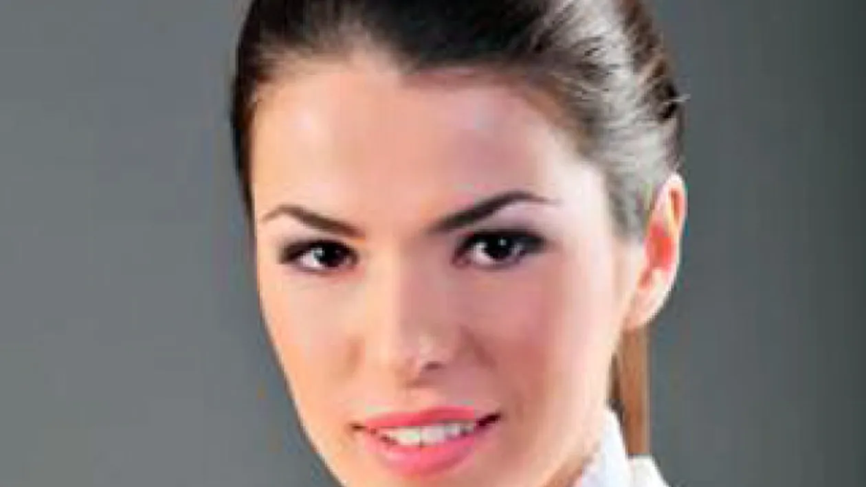 Românca lui Berlusconi face dezvăluiri in premieră despre aventura cu fostul premier: Nu l-am văzut niciodată nud