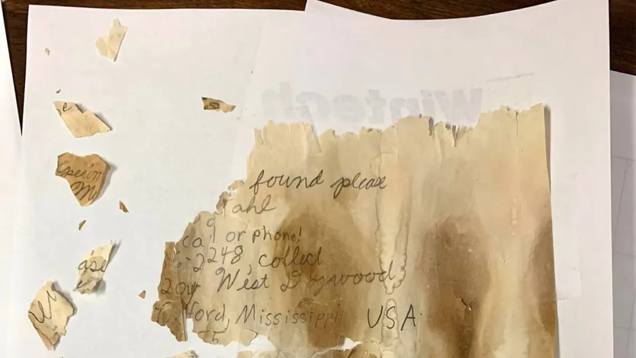 Doi pescari au găsit o sticlă cu un mesaj scris în 1989, în mijlocul râului. Când au citit scrisoarea și au aflat cine e autorul și ce s-a întâmplat cu el, au început să plângă