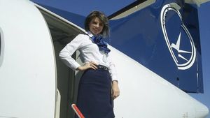 Super-povestea stewardesei care a umilit-o pe LOREDANA CHIVU! I-a spus ”Da!” unui arbitru celebru, care a vrut să se sinucidă… din dragoste!