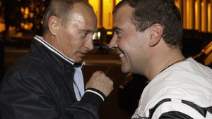 Tovarase sexy pentru Putin si Medvedev
