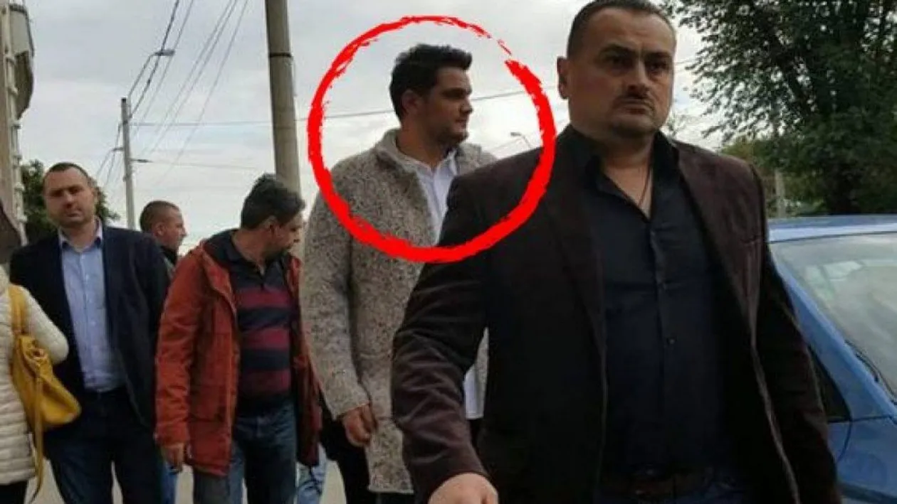 Ce maşină şi-a cumpărat fiul lui Liviu Dragnea. Valentin întoarce toate privirile în trafic