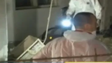 VIDEO Un tanar de 21 de ani si-a decapitat tatal, crezand ca este un demon