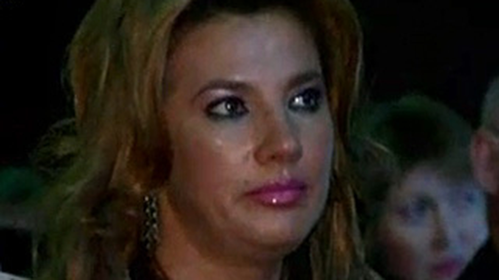 VIDEO Mihaela Borcea nu exclude ca si-ar reface viata! Fetita ei mai vrea o surioara!