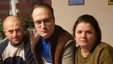 Alexandru Cumpănașu, fotografiat alături de părinții Alexandrei Măceșanu. Un detaliu surprizător a atras atenția