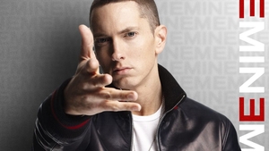 Eminem intră în istorie cu ”Kamikaze”! I-a depășit pe ABBA și pe Led Zeppelin